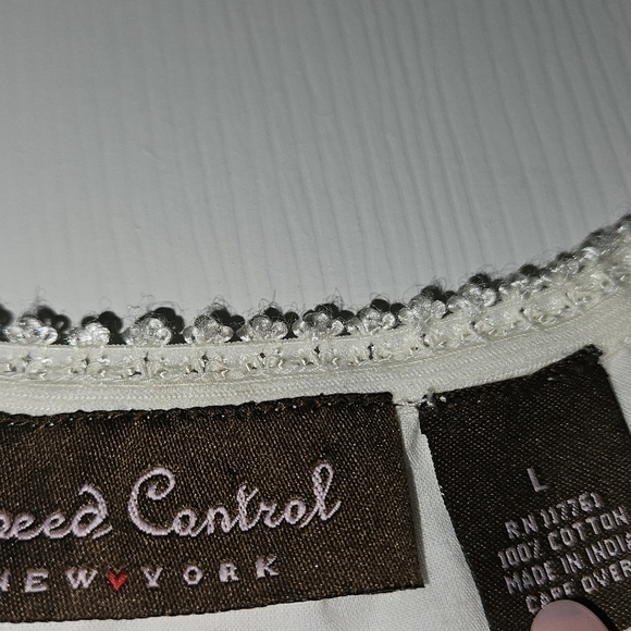 White dress - Picture 2 of 2